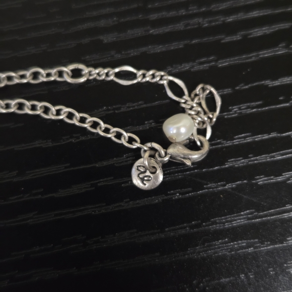 American Eagle Freshwater Pearl and Hammered Silvertone Heart Necklace - Picture 4 of 6